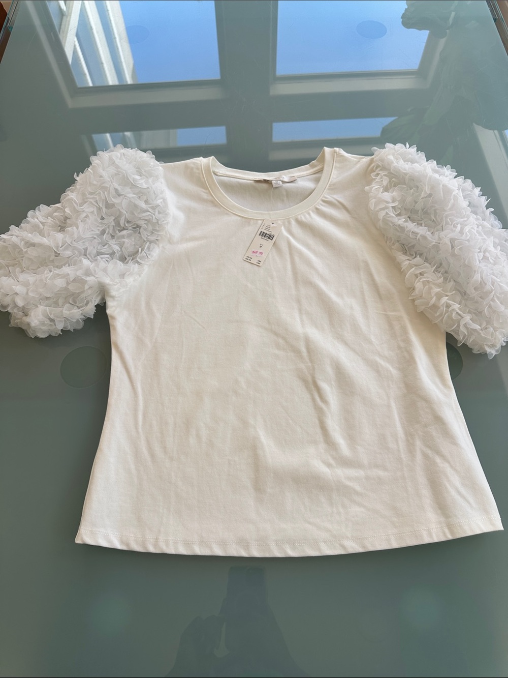 Women’s White Puff Sleeve Tee with Ruffle Detail Size Medium
